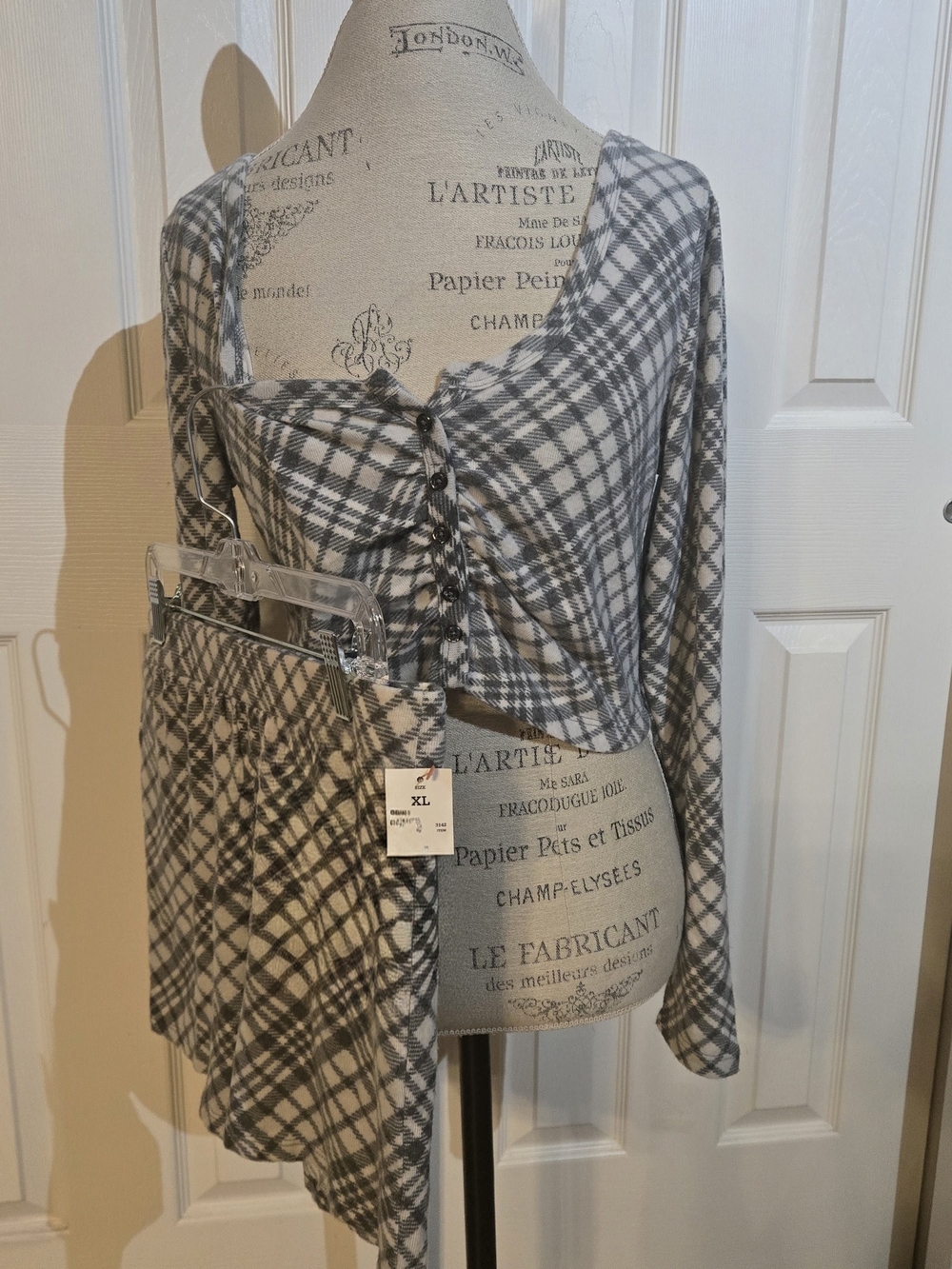 Colsie Gray & White Plaid Lounge Pajama Set